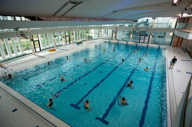 ¿Puede una organización deportiva decirles a los atletas dónde pueden competir?